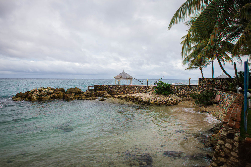 Tropical Court Inn New Kingston Esterno foto